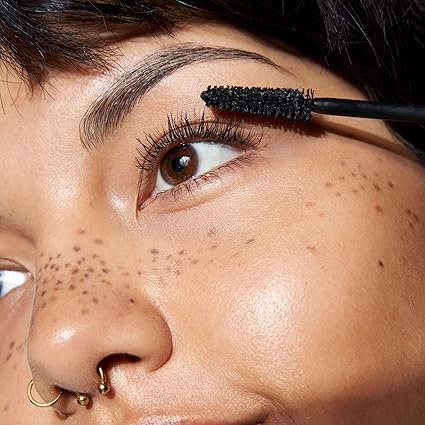 Essenz – Volumen Mascara Prinzessinnen-Wimpern, Schwarz